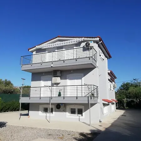 Temeni Seaside Studios Apartment Aigio