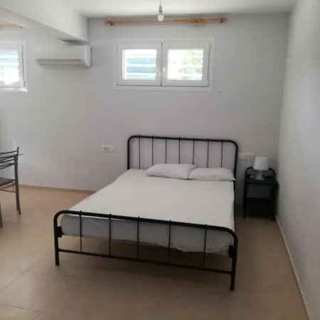 Temeni Seaside Studios *